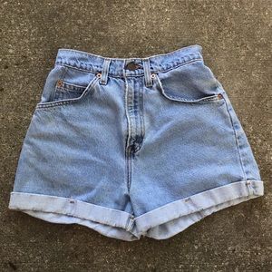 Vintage Levi’s shorts